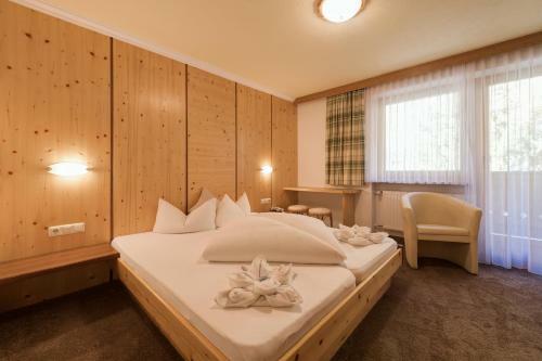 Hotel Enzian Paznaun