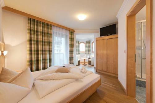 Hotel Enzian Paznaun