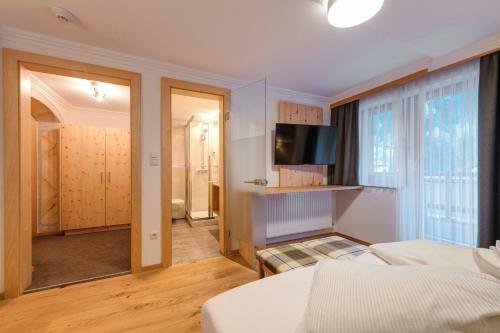 Hotel Enzian Paznaun