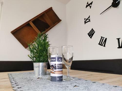 Apartamento Haus Tisch