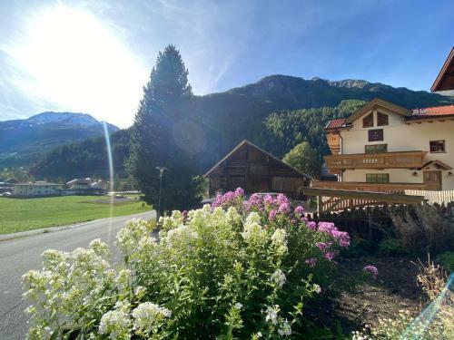 Alpine Lodge S�lden - Chalet & Apart