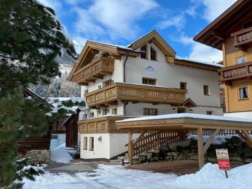 Alpine Lodge S�lden - Chalet & Apart