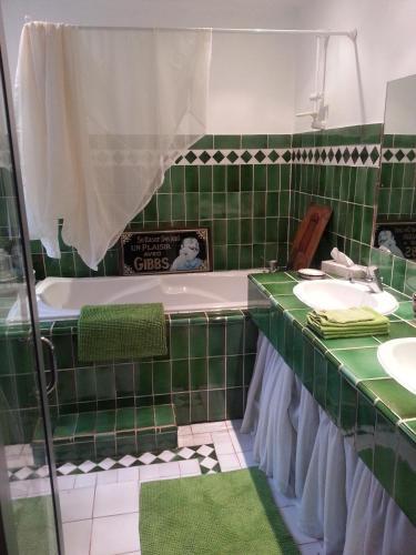 Haute-garonne B&B In An 18th-century House