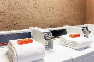 Hotel Super 8 Escondido