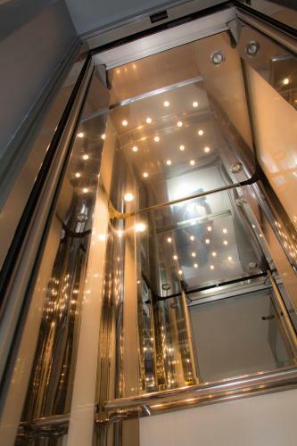 Hotel Astron