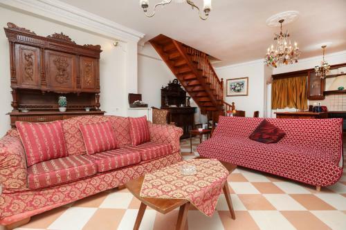 Spiti Soueref - Venetian Style