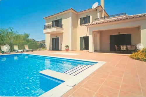 Villa Mylos