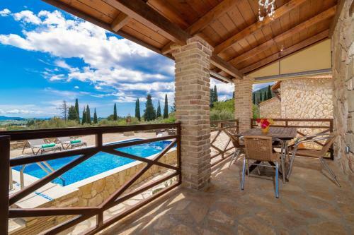 Villa La Isla With Private Pool