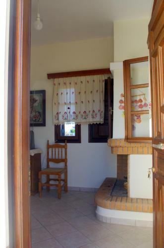 Limnes Home
