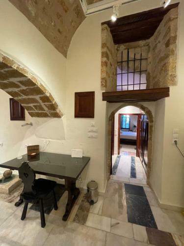 Villa Astrolithos Castle