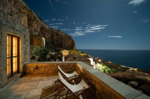 Villa Victoria's House In Monemvasia Castle
