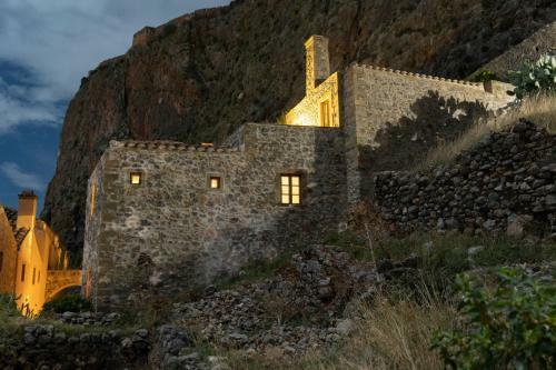 Villa Victoria's House In Monemvasia Castle