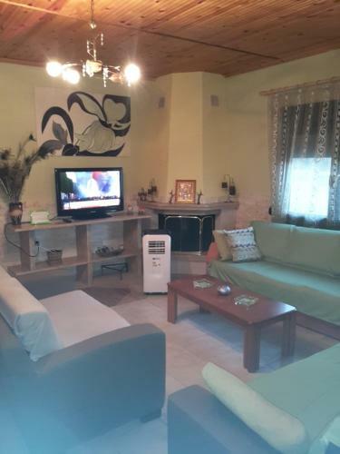 Lefter's Cottege