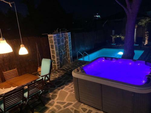 Villa Oasis Private Pool & Jacuzzi