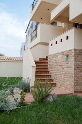 Alexandros Maisonette