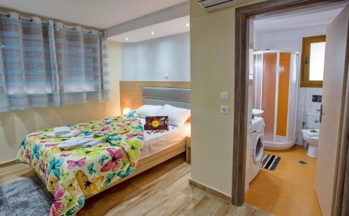 Hostal Rent House Karavi