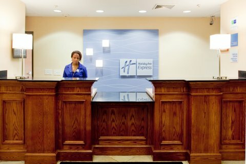 Holiday Inn Express Hotel & Suites Suffolk