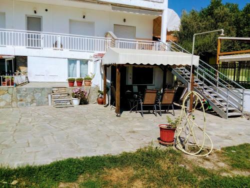 Retro Beach House