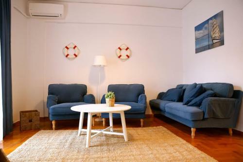 Old Town Apartment Next To Seafront Promenade