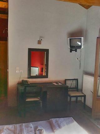 Hostal Lefteri's & Loukia's Guesthouse