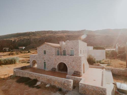 Apartamento George Seafront Suites