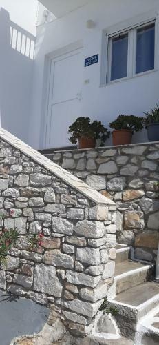 Studios Flora In Naoussa Paros