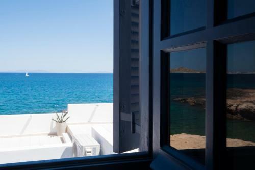Thalassa Seafront Brand New 1bd House In Naousa
