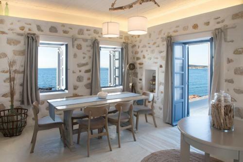 Kyma Seafront Brand New 2bd House In Naousa