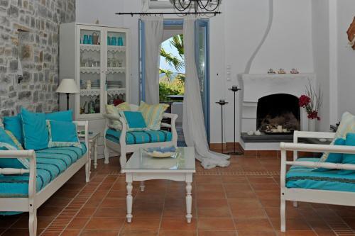Cosy House #1 And Cosy House #2