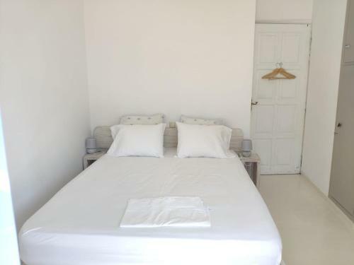 Charming House In Naoussa