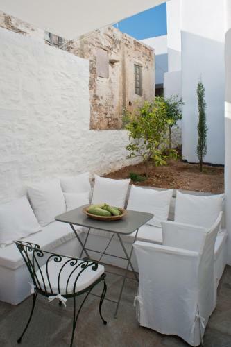 The Olive House Naoussa