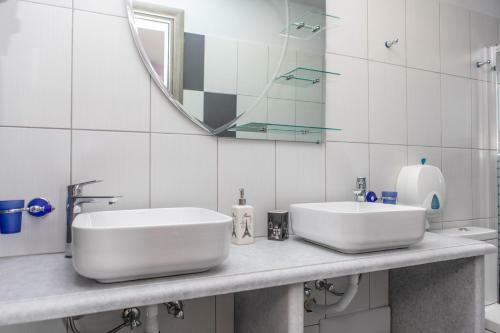 Villa Parisi Naxos Luxury Villas&jacuzzi