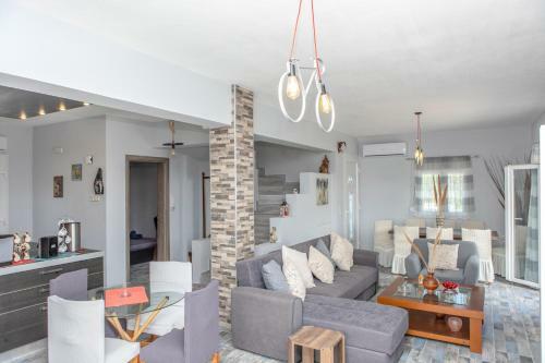 Villa Parisi Naxos Luxury Villas&jacuzzi