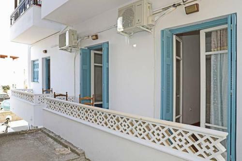 Andreas Naxos Center - House