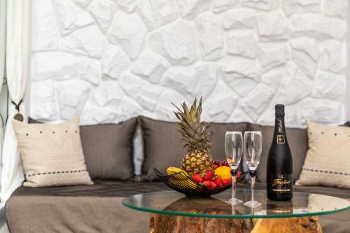 Camares Of Castle - New Luxury Apartments