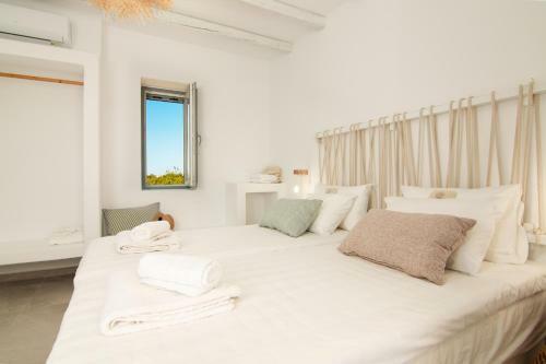 Isalos Villas With Private Pool