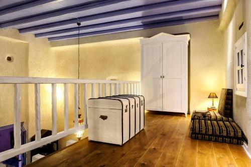 Villa Georgilas Cave House