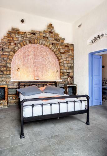 Villa Georgilas Cave House