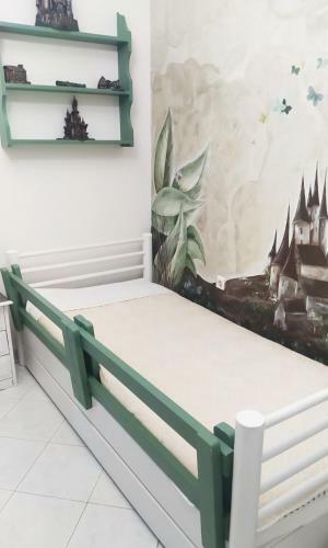 Vera's Sunny Apartment - 2bd - Steps To Beach - Kitchen - Free Parking