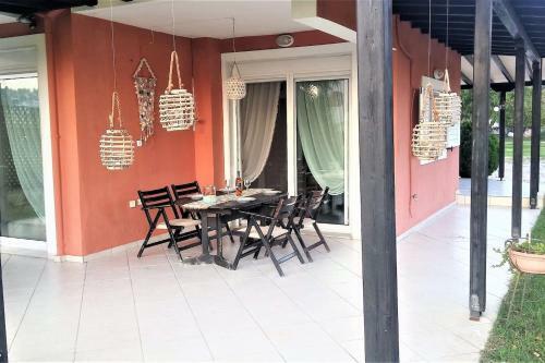 Sunny Villa Sea View