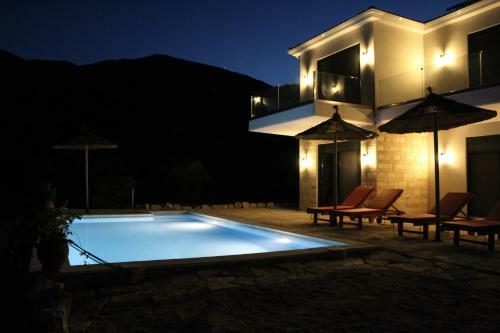 "villa Maura-lefkada" Also For Pool Party With Sea View