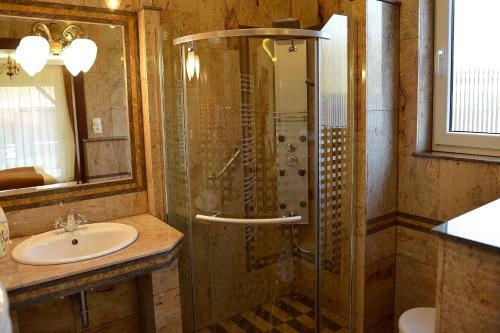 Hostal Gr�nit Villa