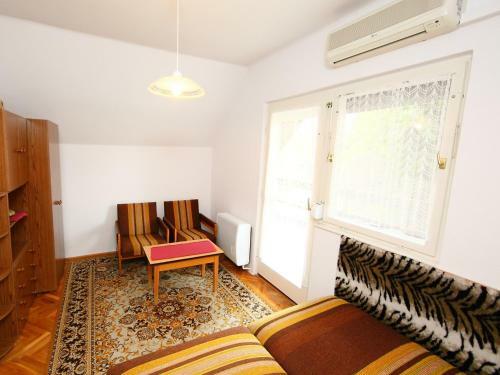 Villa Balatonsz�rsz� 2