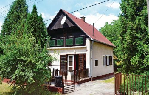 Holiday Home Musk�tli Utca-balatonssz�rsz�
