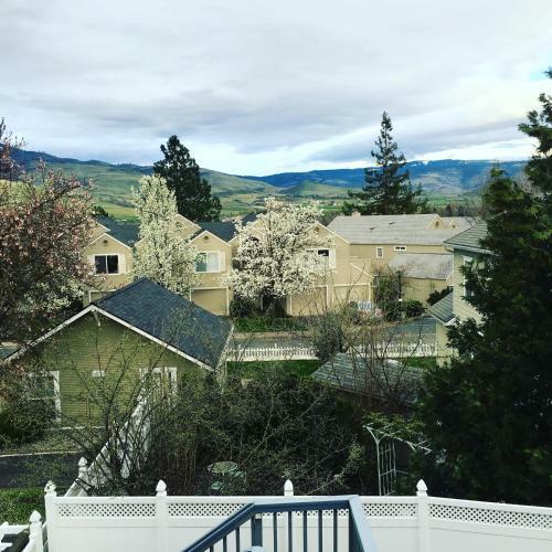 Bayberry Inn B&B