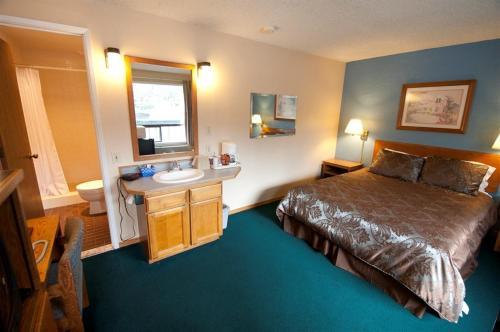 Motel Cedarwood Inn