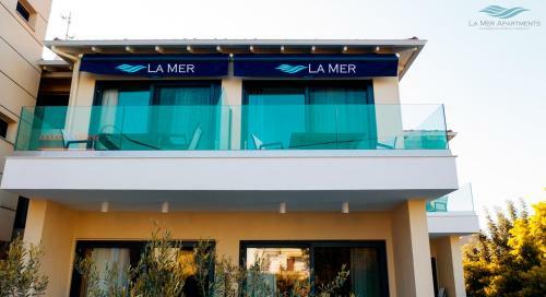 La Mer Apartments