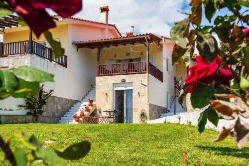 Luxury Nikiti?s House