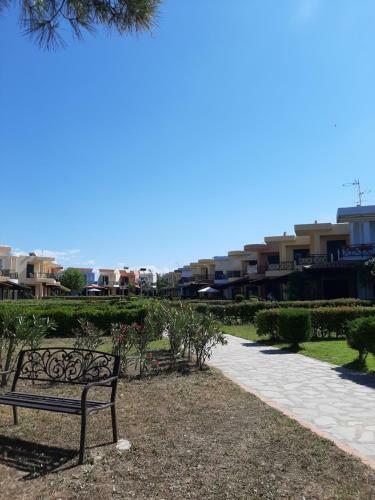 Tetis Seafront Maizonette