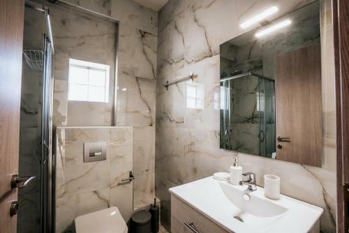 Emerald Luxury Apartments